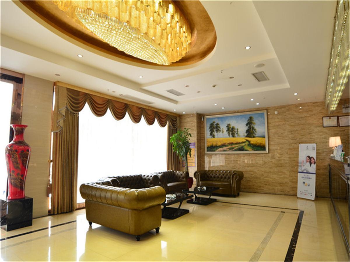 Lavande Hotel Wuhan Railway Station Exterior photo